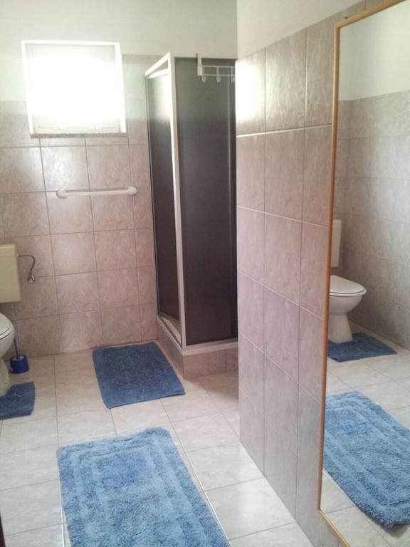 Apartments Jaca Banjol Стая снимка