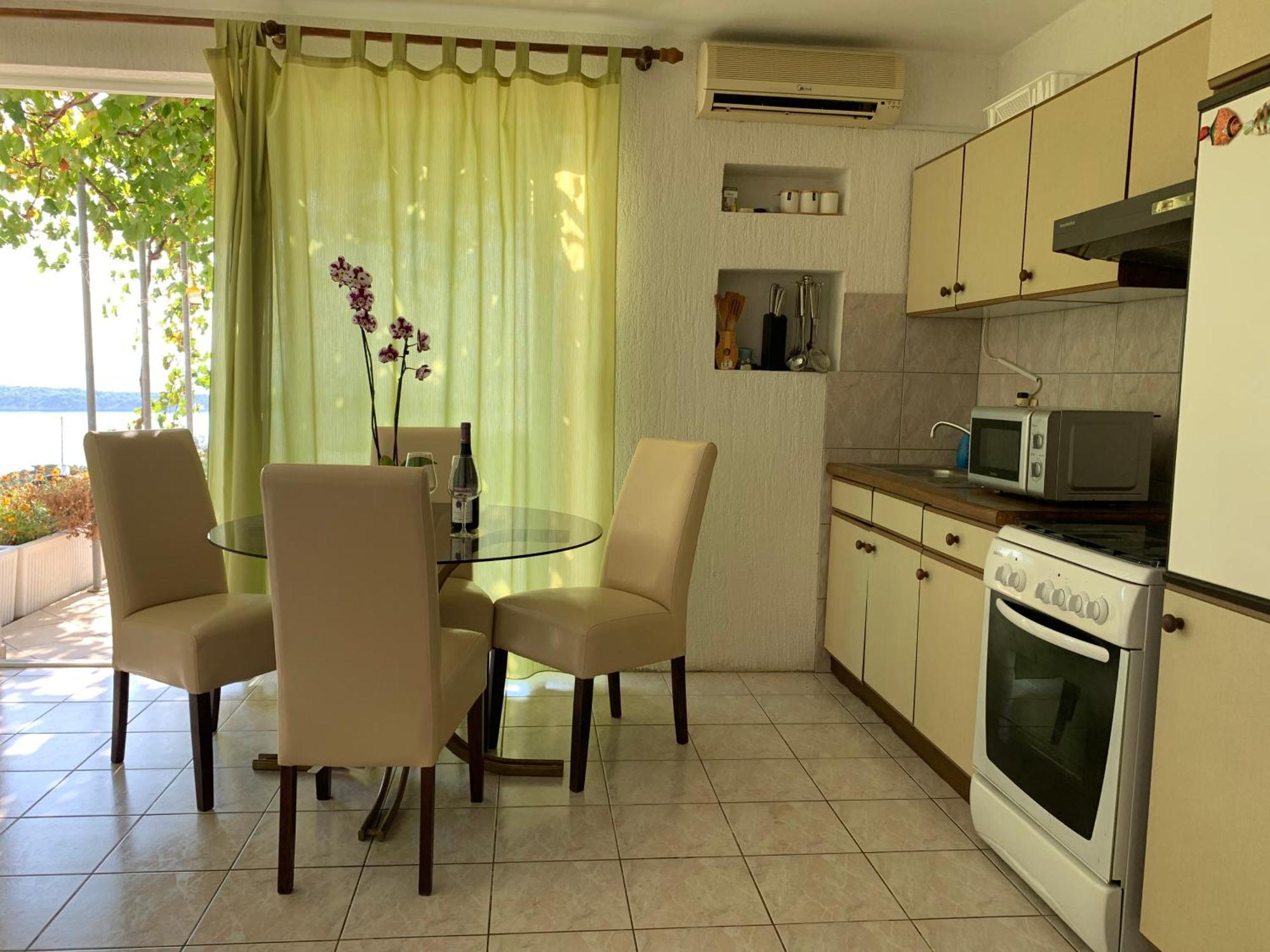 Apartments Jaca Banjol Екстериор снимка